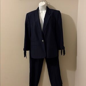 TWO PIECES Nine West Linen/Viscose Suit (Blazer and Pants), Navy, Size 12